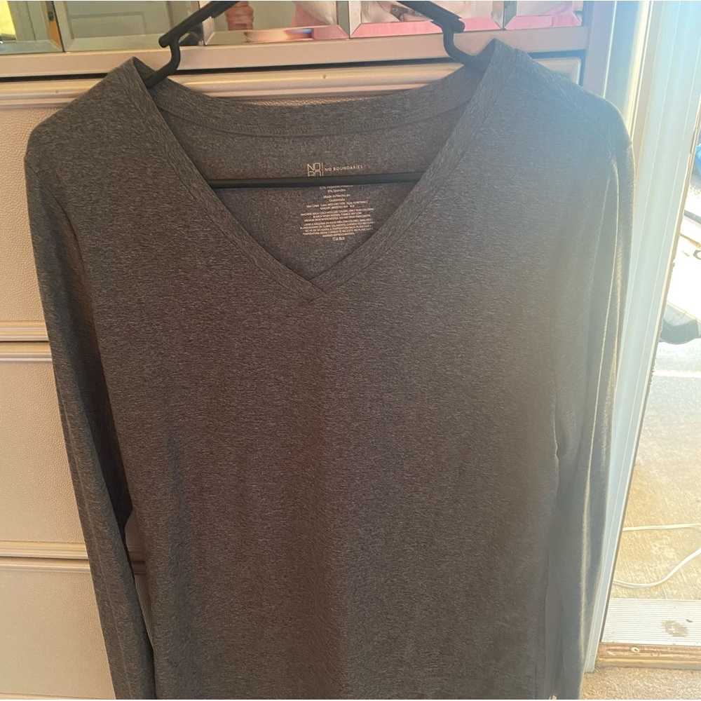 No Boundaries womens long sleeve XL